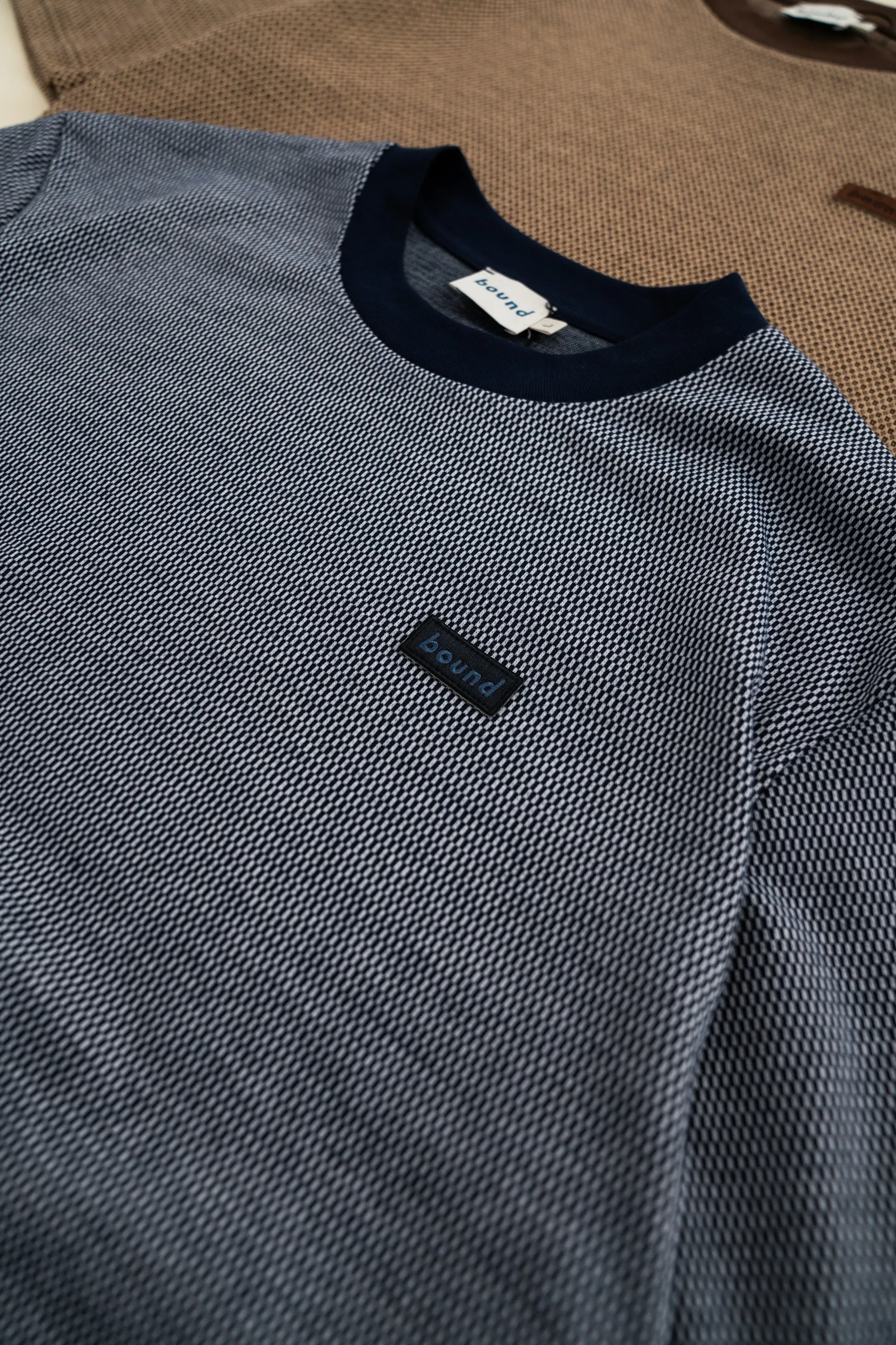 SHAPED JACQUARD TEE - NAVY