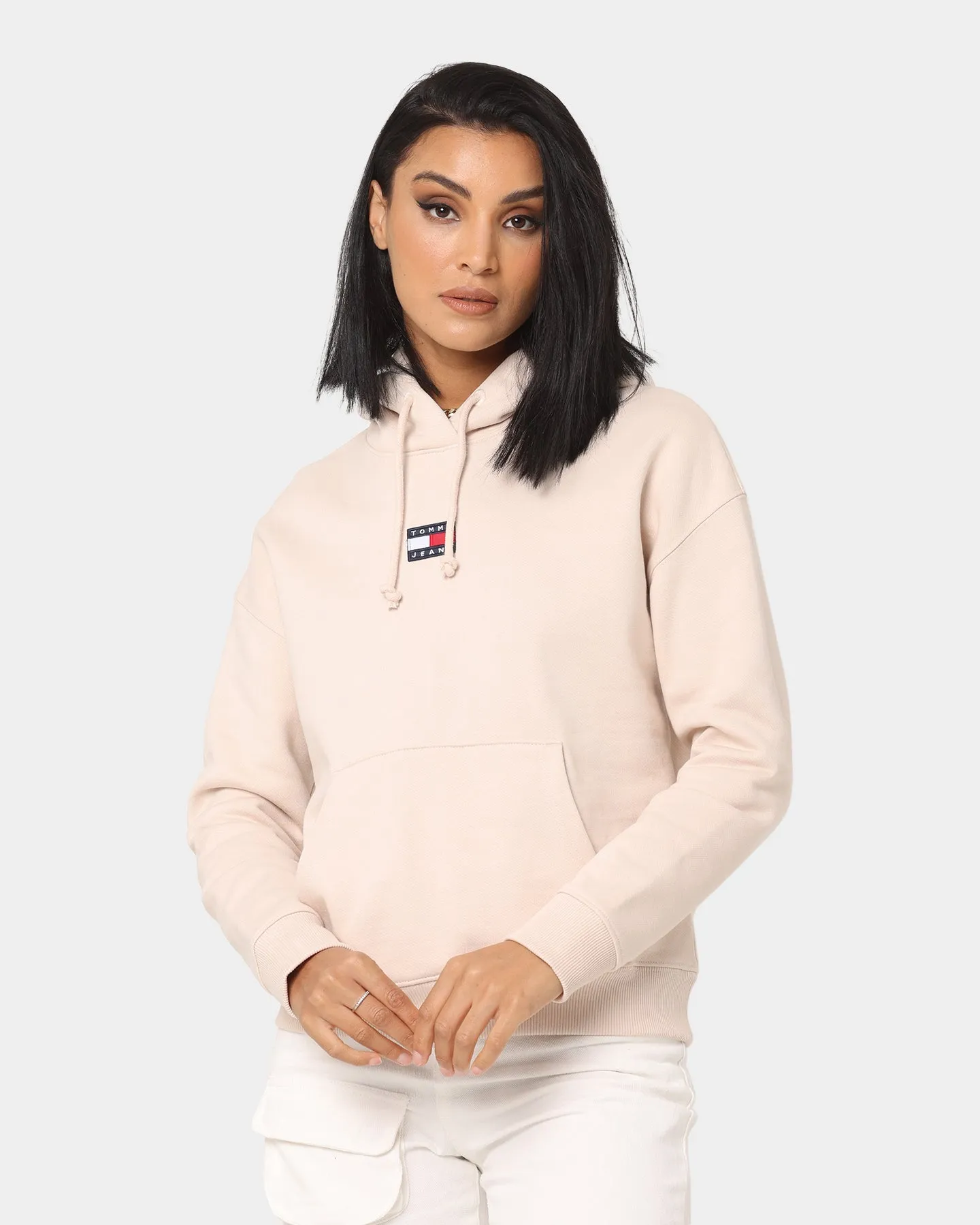 Tommy Jeans Women's Center Badge Hoodie Smooth Stone